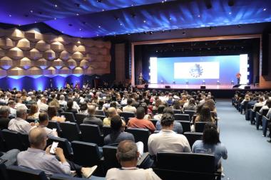 SDE participa do Cenários &amp; Tendências 2026 e destaca potencial de Feira de Santana no comércio baiano