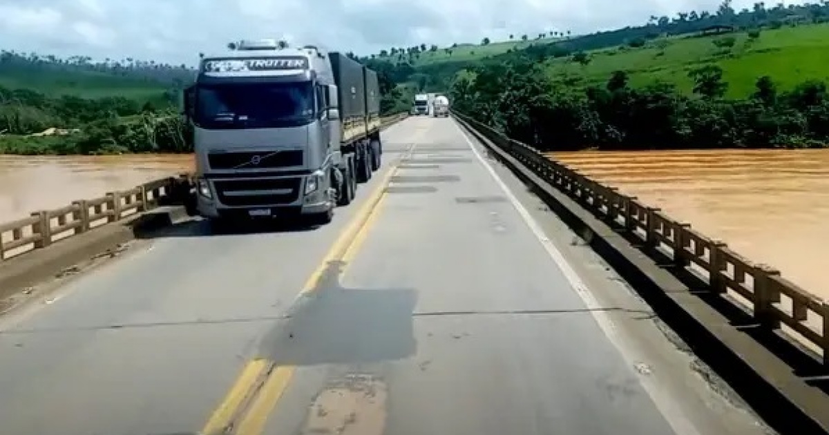 Dnit declara situação de emergência em trecho da BR-101 que inclui ponte sobre Rio Jequitinhonha